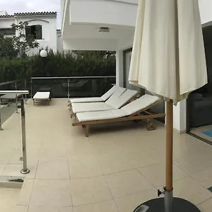 En Primera Linea De Playa Villa